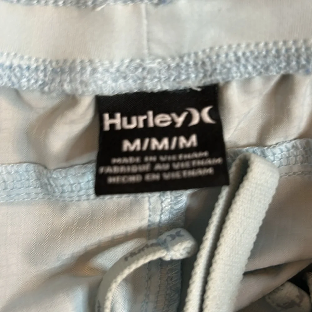 Hurley mens medium shorts